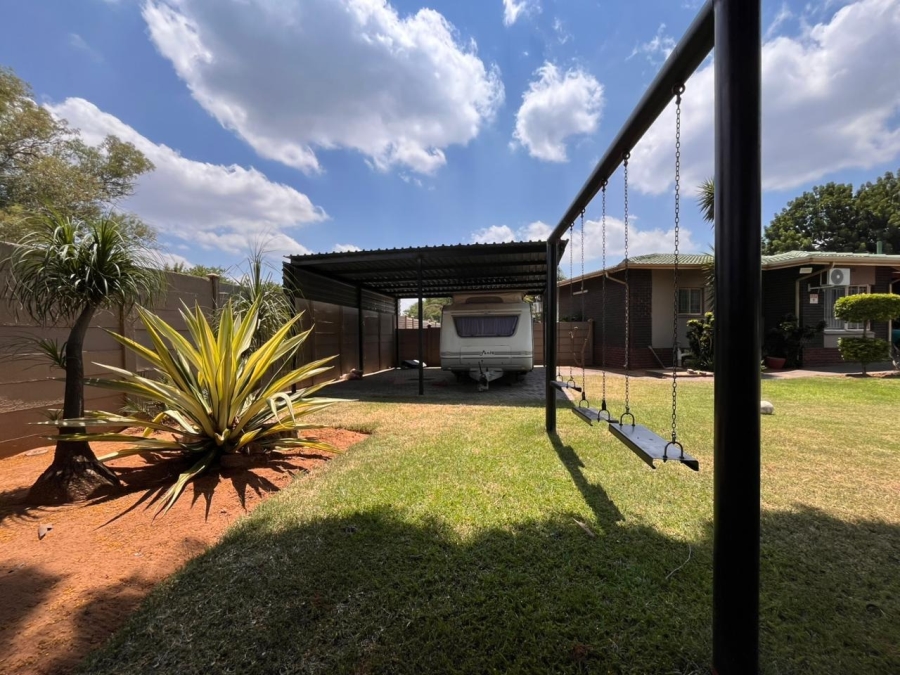 4 Bedroom Property for Sale in Protea Park North West